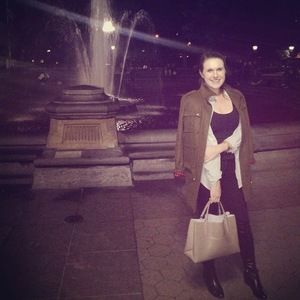 Meet your Posher, Annarose